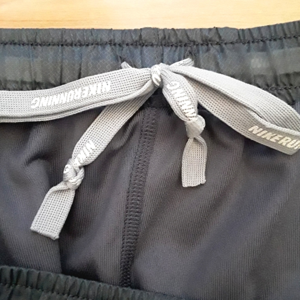 NIKE RUNNING DRI-FIT GRAY SHORT - Picture 6 of 11